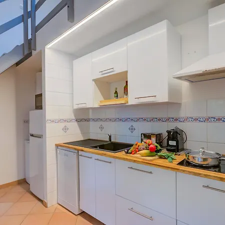 France Apartment With Garden, Pool & Tennis - Happy Rentals Ispra