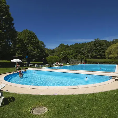 France Apartment With Garden, Pool & Tennis - Happy Rentals