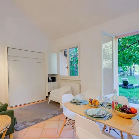 France Apartment With Garden, Pool & Tennis - Happy Rentals *