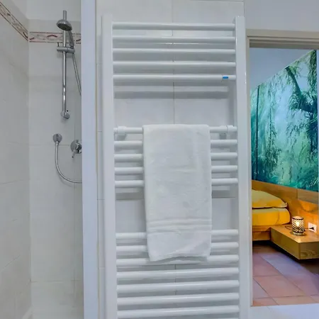 France Apartment With Garden, Pool & Tennis - Happy Rentals *