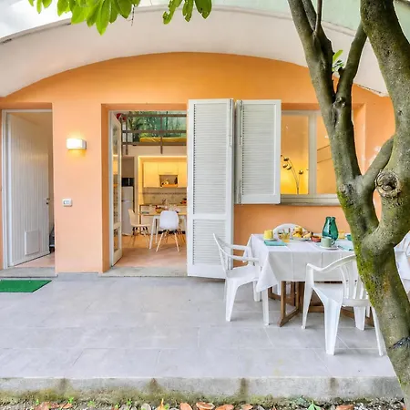 France Apartment With Garden, Pool & Tennis - Happy Rentals Feriehus *