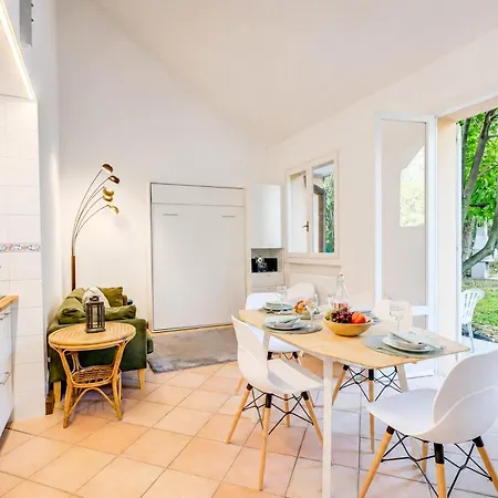 Feriehus France Apartment With Garden, Pool & Tennis - Happy Rentals *