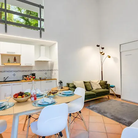 Feriehus France Apartment With Garden, Pool & Tennis - Happy Rentals Ispra
