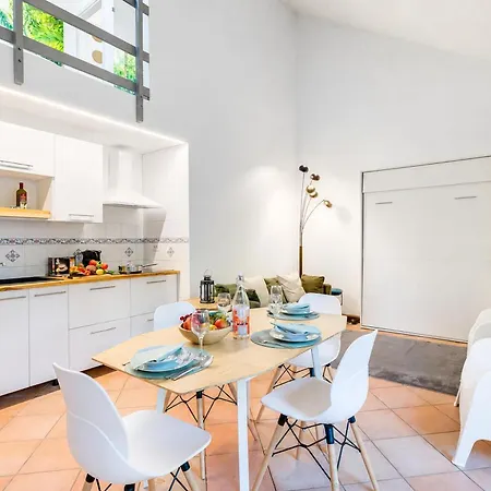 Feriehus France Apartment With Garden, Pool & Tennis - Happy Rentals Ispra