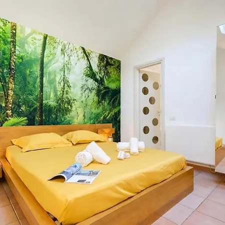 Feriehus France Apartment With Garden, Pool & Tennis - Happy Rentals Ispra