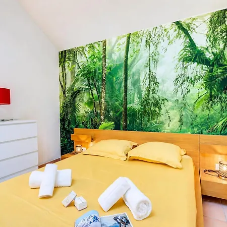 France Apartment With Garden, Pool & Tennis - Happy Rentals * Ispra