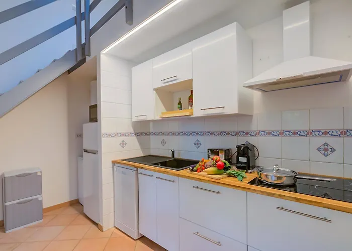 France - Happy Ispra