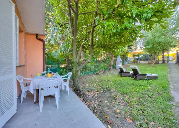 France - Happy * Ispra